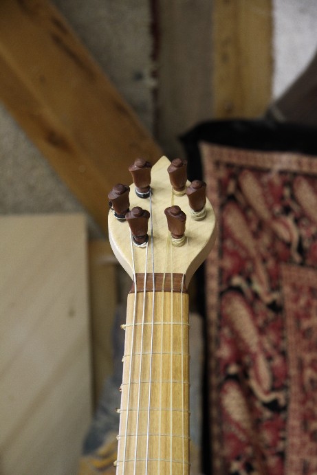 Tenorfiedel – Detail
